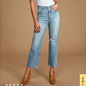 Levi’s Ribcage Straight Ankle Distressed Jeans